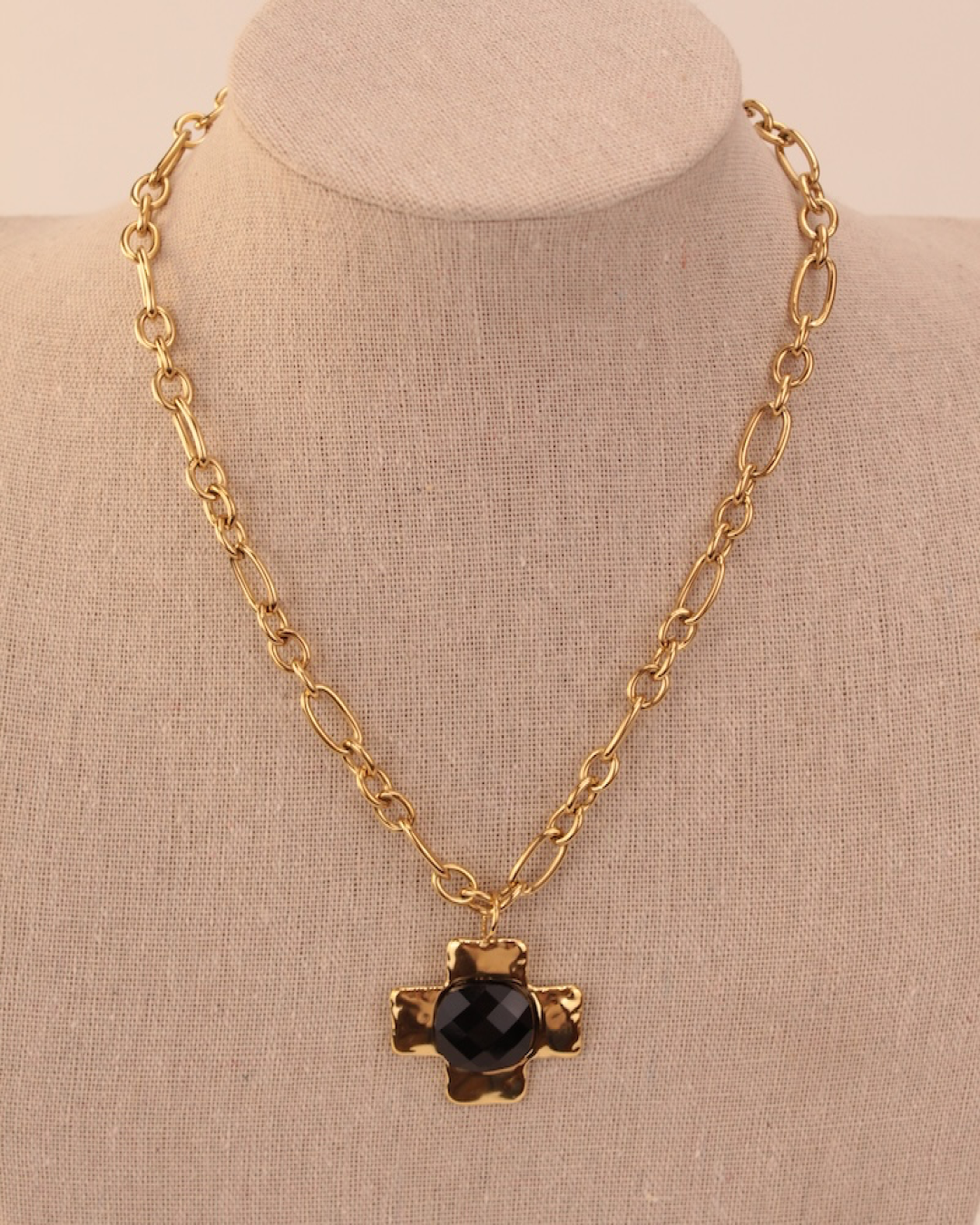 Collar Cruz